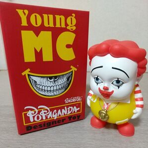 Ron English Young MC フィギュア
