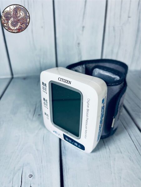 CITIZEN(シチズン)手首式血圧計 CH-650F