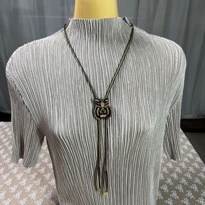 ハンドメイド くみひもネックレス ループタイ ゴールド