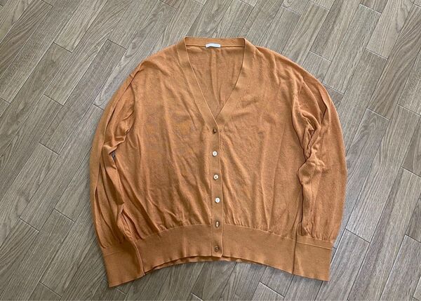 GU M Vネック カーディガン 長袖