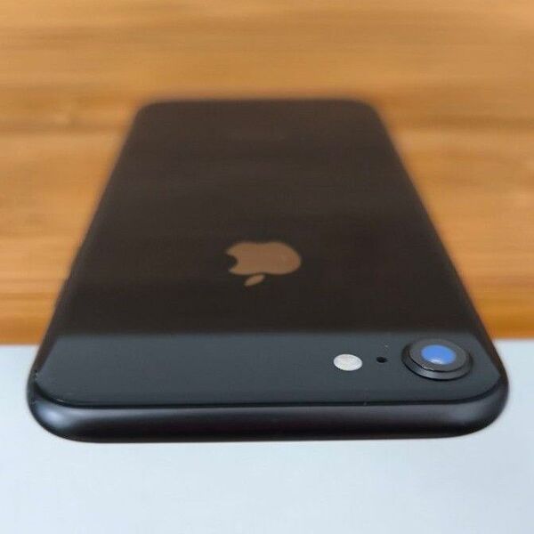 iPhone 8 64GB ブラック SIMロックなし