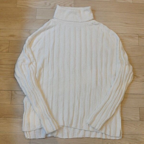 【WYATT】コットン ホワイト ニットセーター タートルネック【ワイアット】