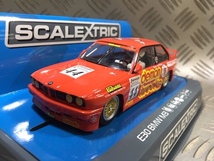 1/32 SCALEXTRIC C3739 BMW E30 M3 スロットカー_画像1