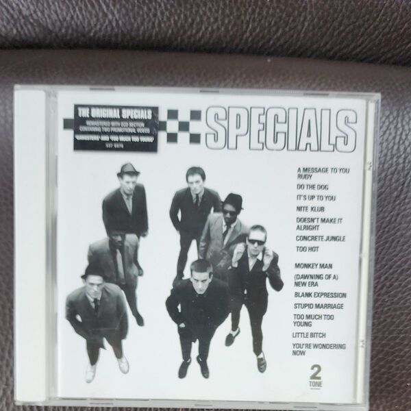 THE SPECIALS/THE SPECIALS CD
