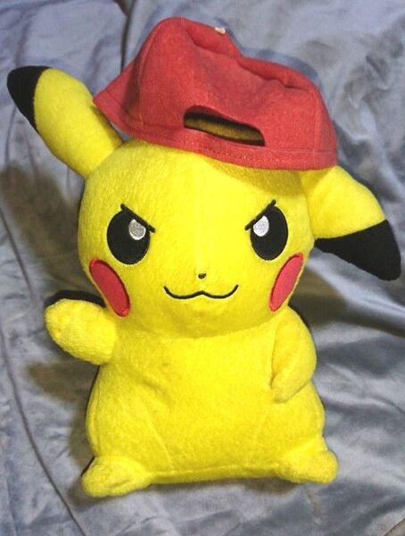 ポケットモンスターピカチュウぬいぐるみ