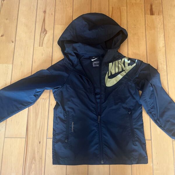 NIKE ウィンドブレーカー