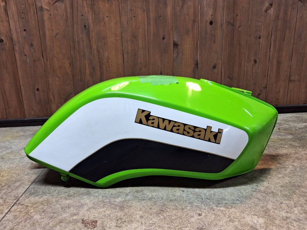GPZ750F ガソリンタンク カワサキ KAWASAKI 純正 検索旧車 レア物 当時物  希少(カワサキ用)｜売買されたオークション情報、Yahoo!オークション(旧ヤフオク!) の商品情報をアーカイブ公開 -  オークファン（aucfan.com）