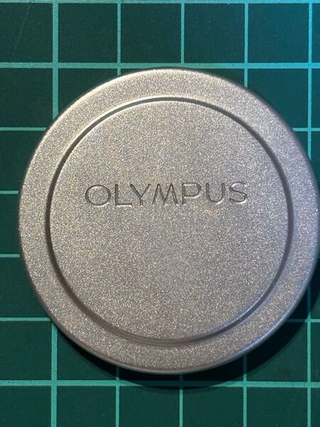 OLYMPUS レンズキャップ 金属製 被せ式 キャップ内径約45mm 中古品