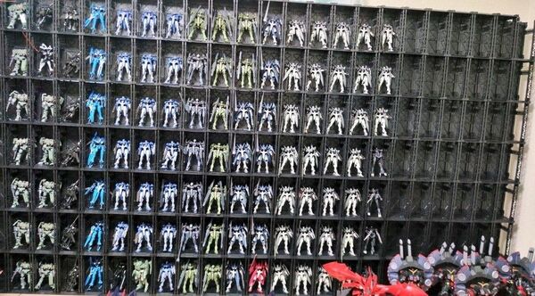 ガンプラ等HG 1/144サイズ用ディスプレイベース約180個超セット