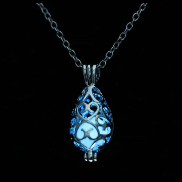 只今SALE価格!sky blueネックレス(48㌢)ルミナスストーン夜行石商品