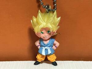 初版 ドラゴンボール バンダイ UDM 超サイヤ人 悟天 髪色違い フィギュア キーホルダー ガシャポン グッズ BANDAI DB 208