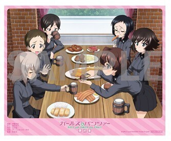 ガールズ&パンツァー 最終章 第4話 黒森峰女学園 描き下ろしF3キャンバスアート Amazon.co.jp BD/DVD4巻購入特典