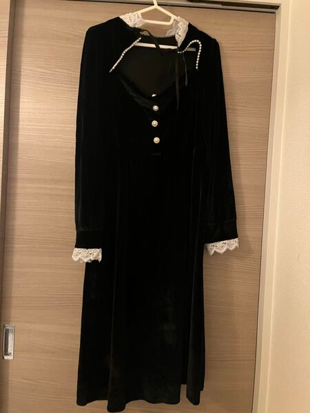 ワンピース 黒 長袖 ベロア