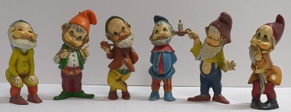 オールドワールドフィギュア OLD WORLD FIGURES 小人 置物
