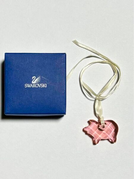 SWAROVSKI スワロフスキー チャーム ブタ 箱つき 未使用品