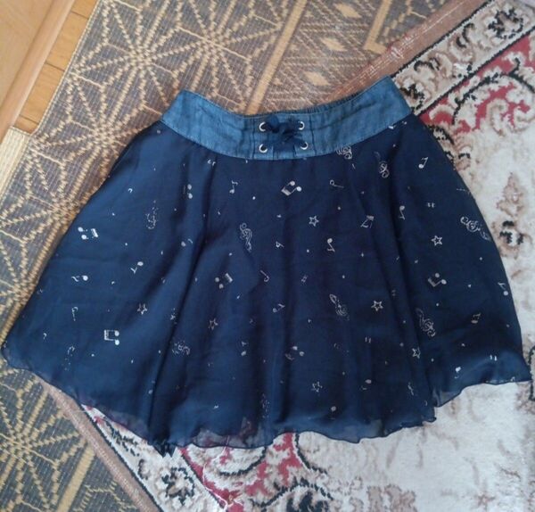 子供服 極美品 ネイビー×音符柄 シフォン インパン付きフレアスカート 160