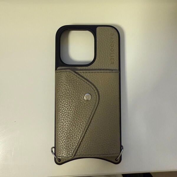 BANDOLIER iPhone15pro ケース
