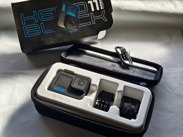 GoPro HERO11 Black 本体 美品!4K撮影可能!付属品多数