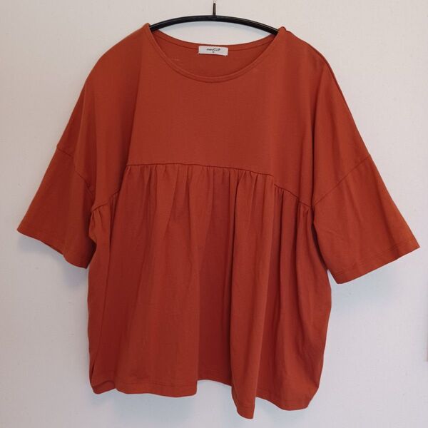 美品 スタディオクリップ 切り替えギャザーTシャツ M オレンジ