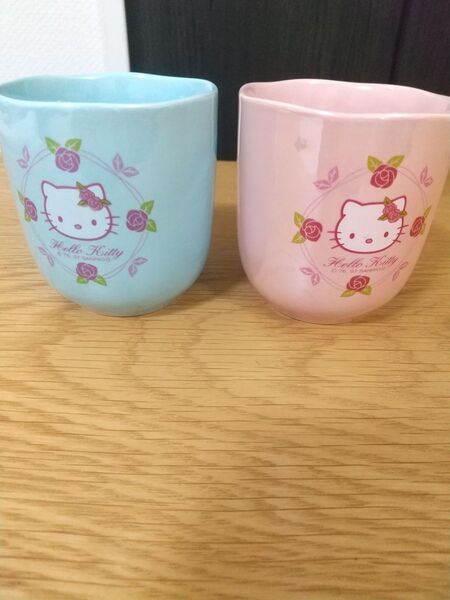 未使用 キティちゃん ペア湯飲み茶碗 サンリオ カテゴリー変更可