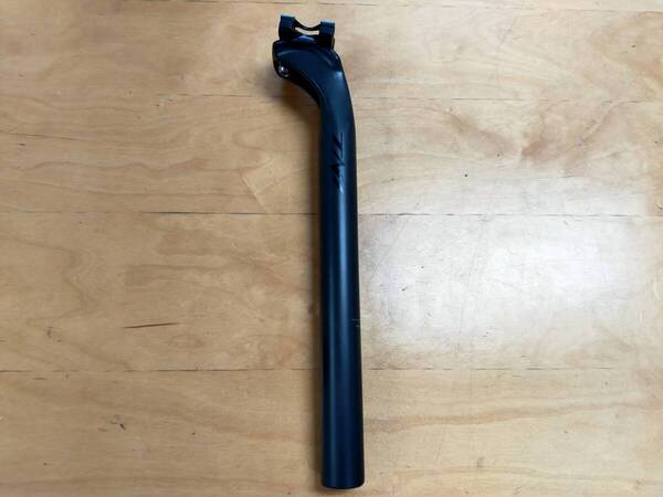 TNI LW168 27.2×300mm カーボンシートポスト セットバック 25mm
