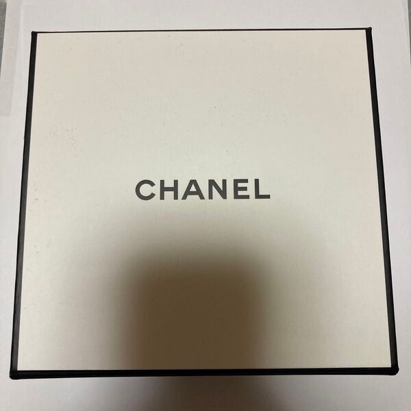CHANELシャネル ネイルオイル 新品箱付