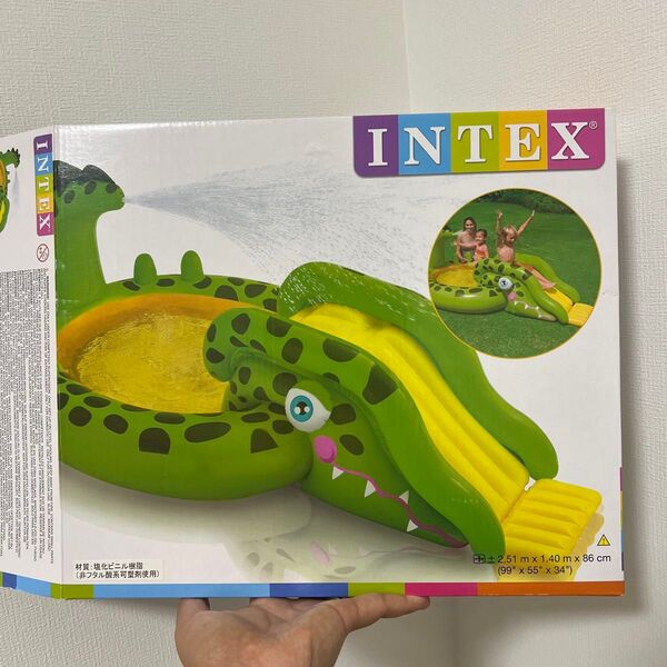 INTEX ワニ滑り台付き噴水付きプール