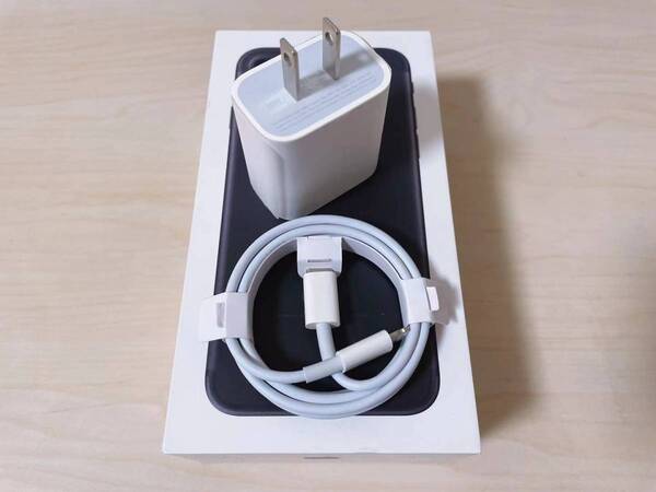 ■○新品 iphone 20w usb-c電源アダプタ/充電器&充電ケーブル1m タイプc純正品質 IPhone6.7.8.X.11.12.13.14mini pro promax代IPad用