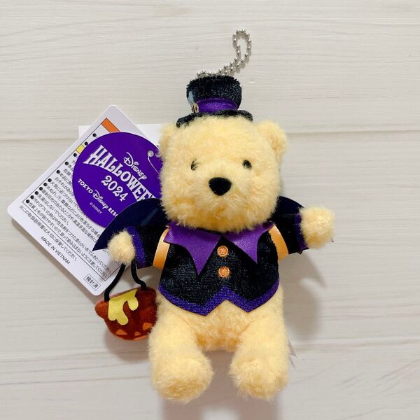 ディズニーハロウィン プーさん ぬいぐるみバッジ ぬいば 未使用 タグ付き