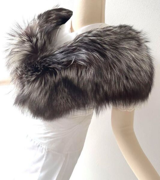 g07【在庫処分】美品 SAGA フォックス ショール ファー 毛皮