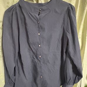 トップス 一部ボタンなし ブルー パープル