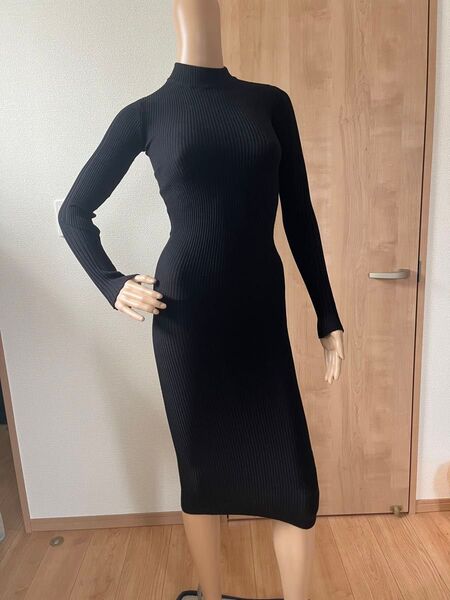 Bershka ベルシュカ リブ ニットワンピース ロング 黒 ブラック S/XS