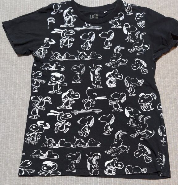 スヌーピー柄 Tシャツ黒