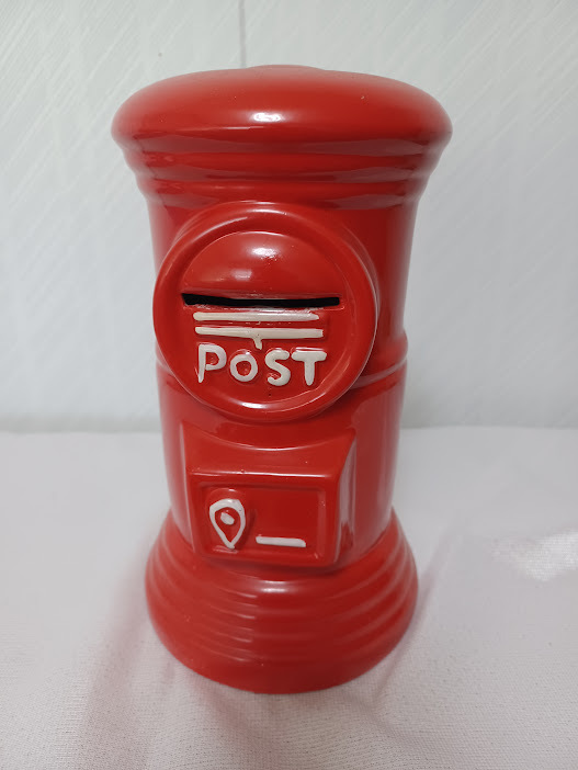 ☆　昭和レトロ　可愛いポスト型　貯金箱