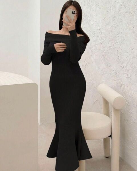 SHEIN シーイン 黒 オフショルダー ニットワンピース 長袖 フレアスカート