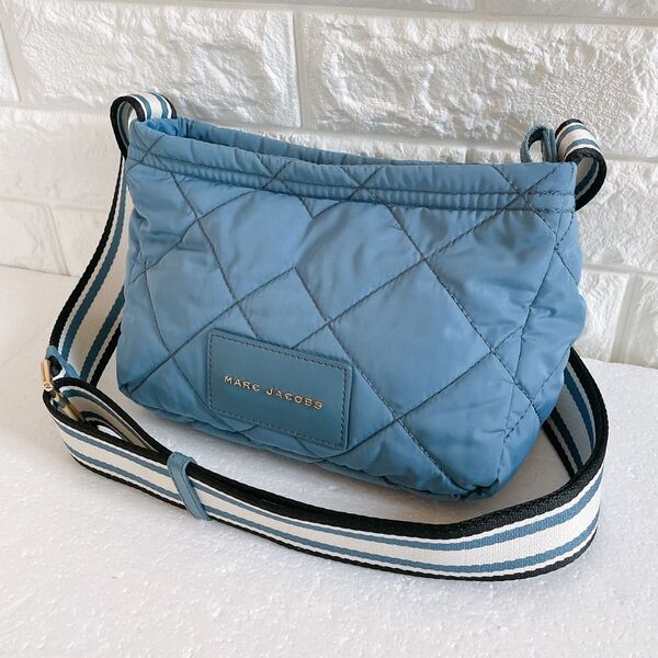 極美品 MARC JACOBS マークジェイコブス キルティング ナイロン ショルダーバッグ ブルー ポシェット ウェビング 人気