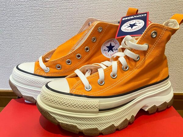 お値下げ中!!!美品 Converse コンバースオールスタートレックウェーブ ハイカットスニーカー オレンジ 23.5 箱付き