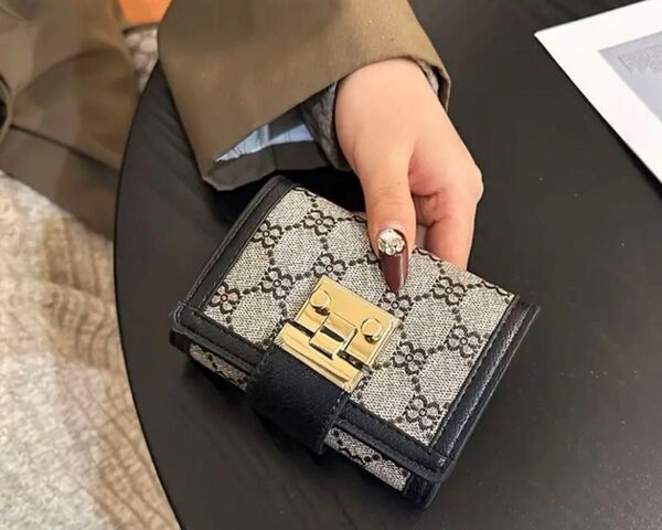 【新品・未使用】レディースハンド財布 ブラック