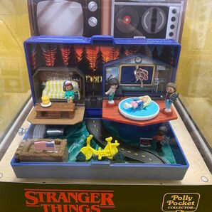 ストレンジャー・シングス(polly pocket)