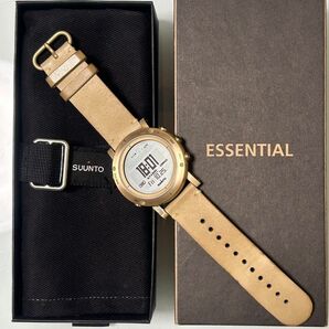 SUUNTO ESSENTIAL GOLD スント エッセンシャル 高度 気圧 ウェザーアラート 防水