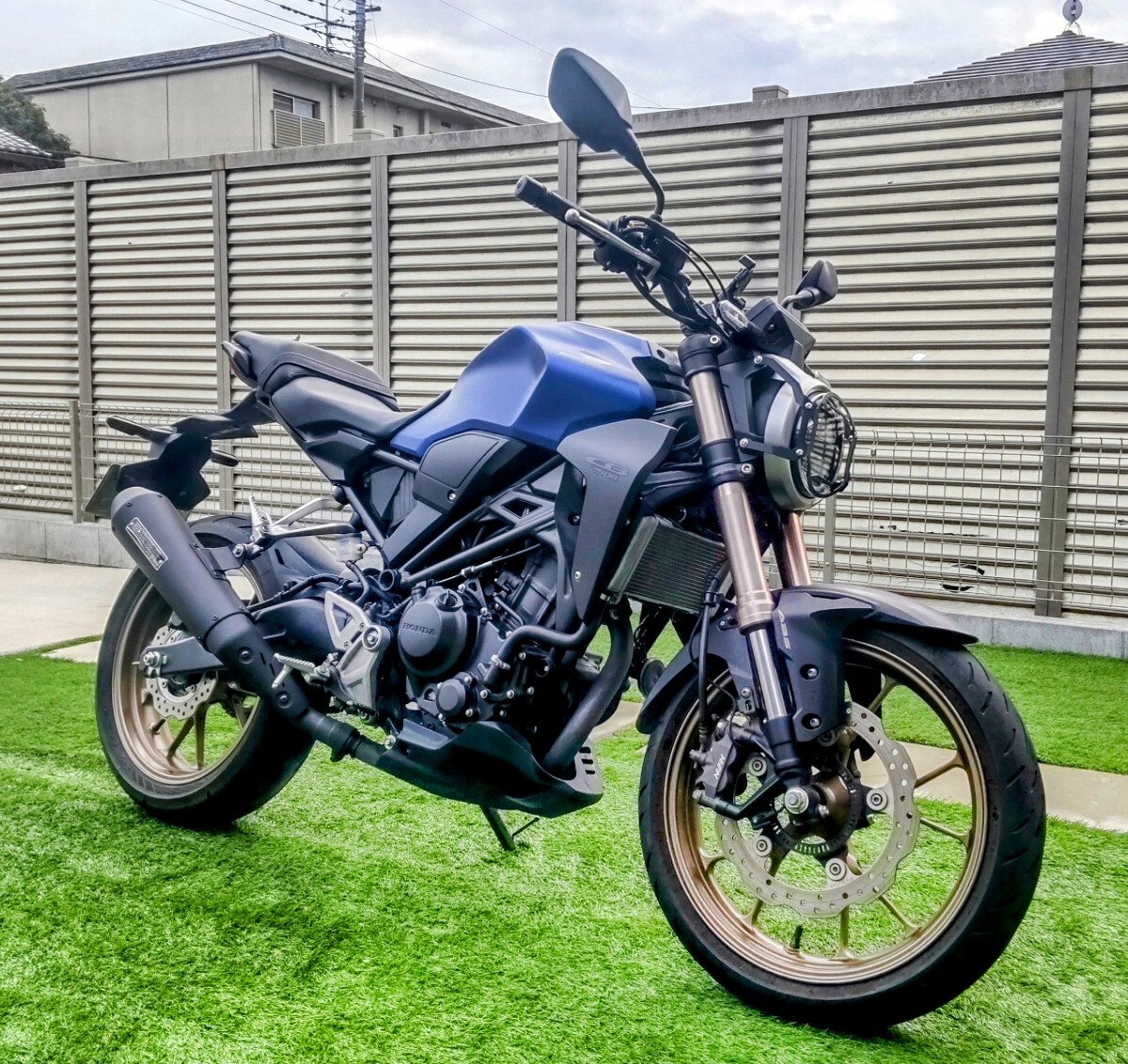 Yahoo!オークション -「cb250r マフラー モリワキ」の落札相場