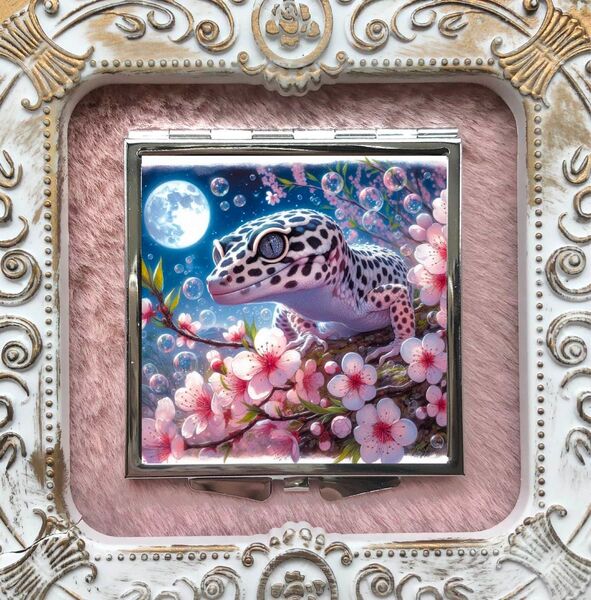 34 ハンドメイド レジン コンパクトミラー 鏡 ニシアフリカトカゲモドキ ニシアフ レオパードゲッコー レオパ 爬虫類 桜 月夜