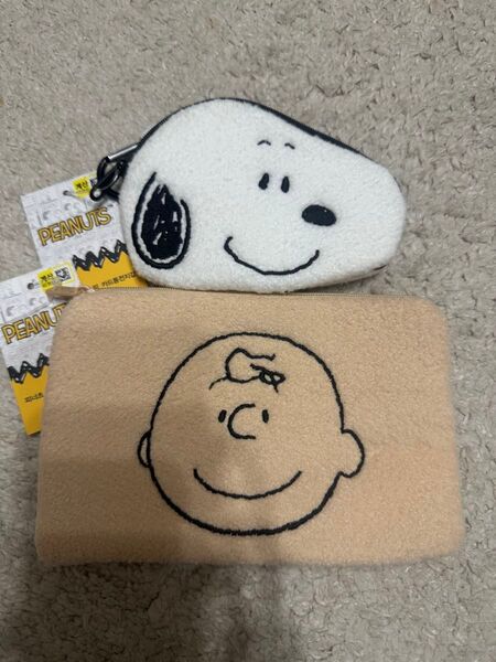 新品未使用タグ付 ピーナッツ PEANUTS スヌーピー チャリーブラウン ポーチ 2個セット 韓国限定