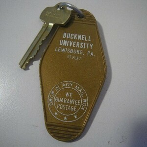 ビンテージ BUCKNELL UNIVERSITY キー タグ ke859