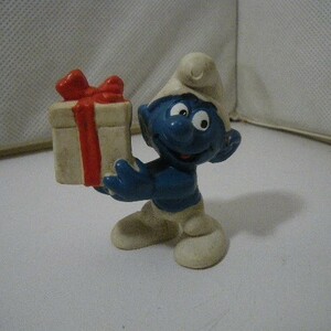  Vintage Smurf PVC figure Gift Box kf721