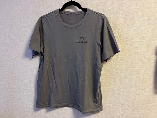 アークテリクス Tシャツ 半袖 レディース グレー xs