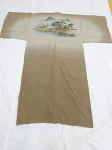  men's * new goods * simplified * silk * man . feather long kimono-like garment * light brown gray ground . landscape pattern. 
