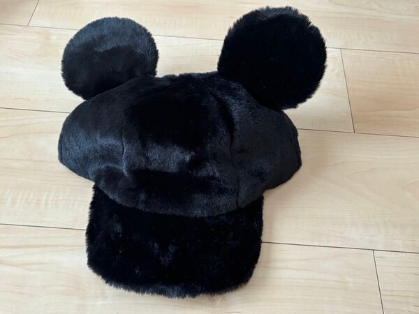 ディズニー ミッキーマウス 耳付きファーキャップ 黒