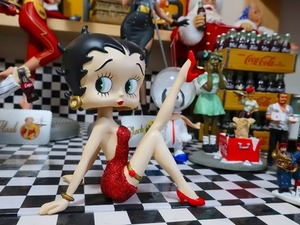 セクシー 脚上げポーズの ベティちゃん ベティーブープ Betty Boop 首振り人形 ボブルヘッド