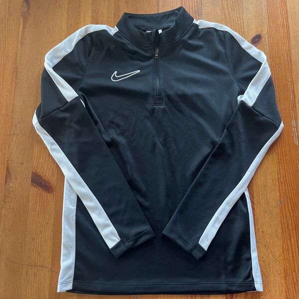 新品 ナイキ/Nike DRI-FIT 長袖 ハーフジップ S サッカー キッズ